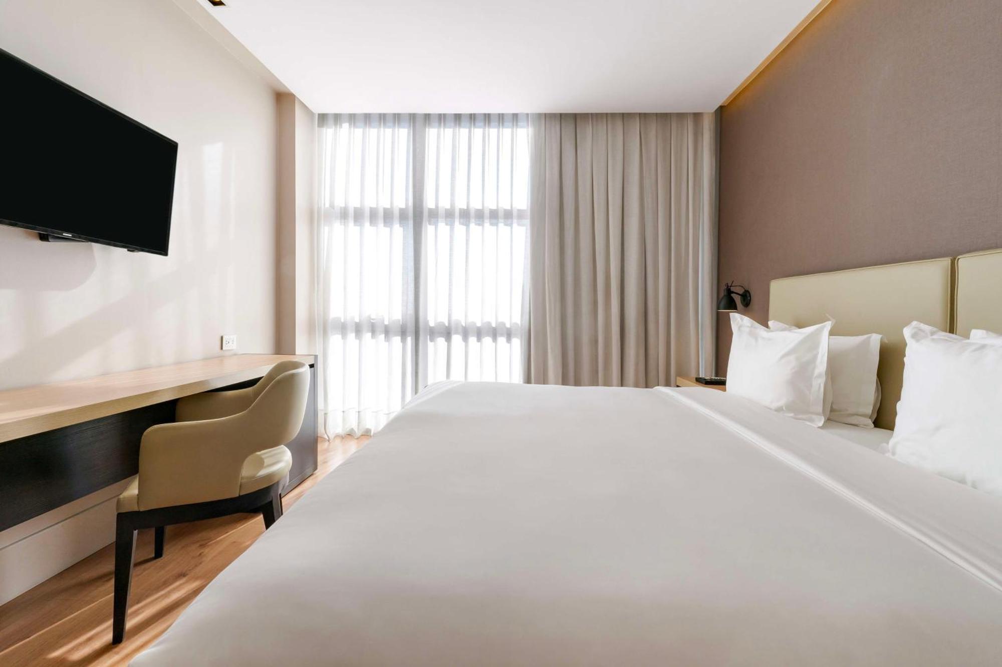 Palmaroga Hotel Asuncion, Tapestry Collection By Hilton Exterior photo